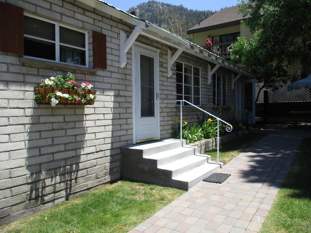 Lake Front Cabins June Lake Room photo